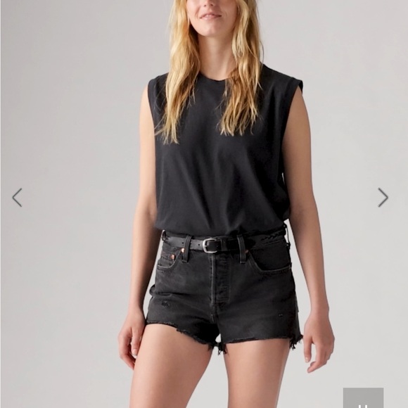 NWT Levi's 501 Original Fit High Rise Shorts in Black - Picture 1 of 8